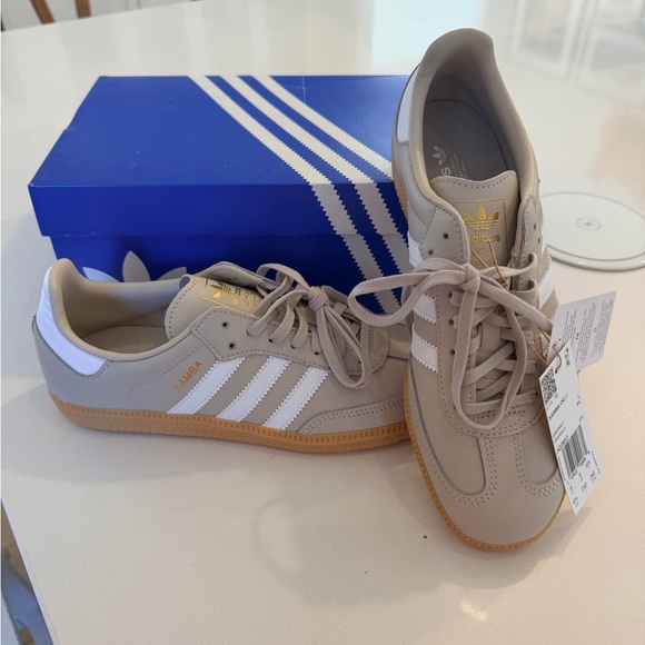 adidas Shoes - NIB Adidas Samba OG Beige Sneakers size 6.5M, W8